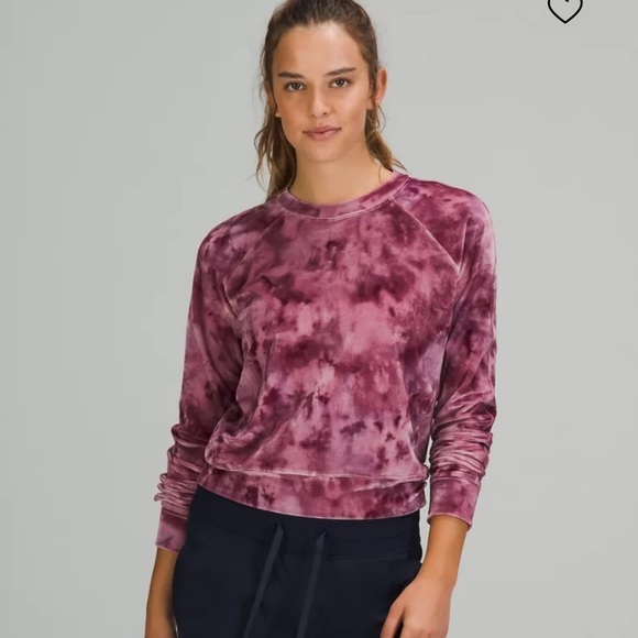 LULULEMON ⭐️ Athletica velour warm down crewneck top - Picture 1 of 8
